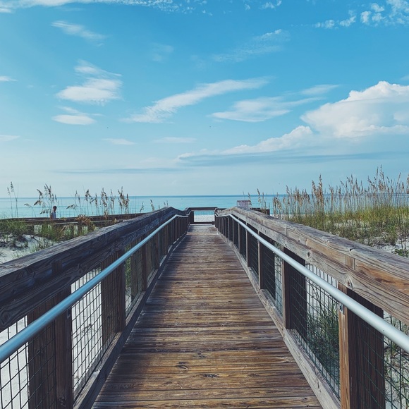 Meet your Posher, Emily - Picture 1 of 1